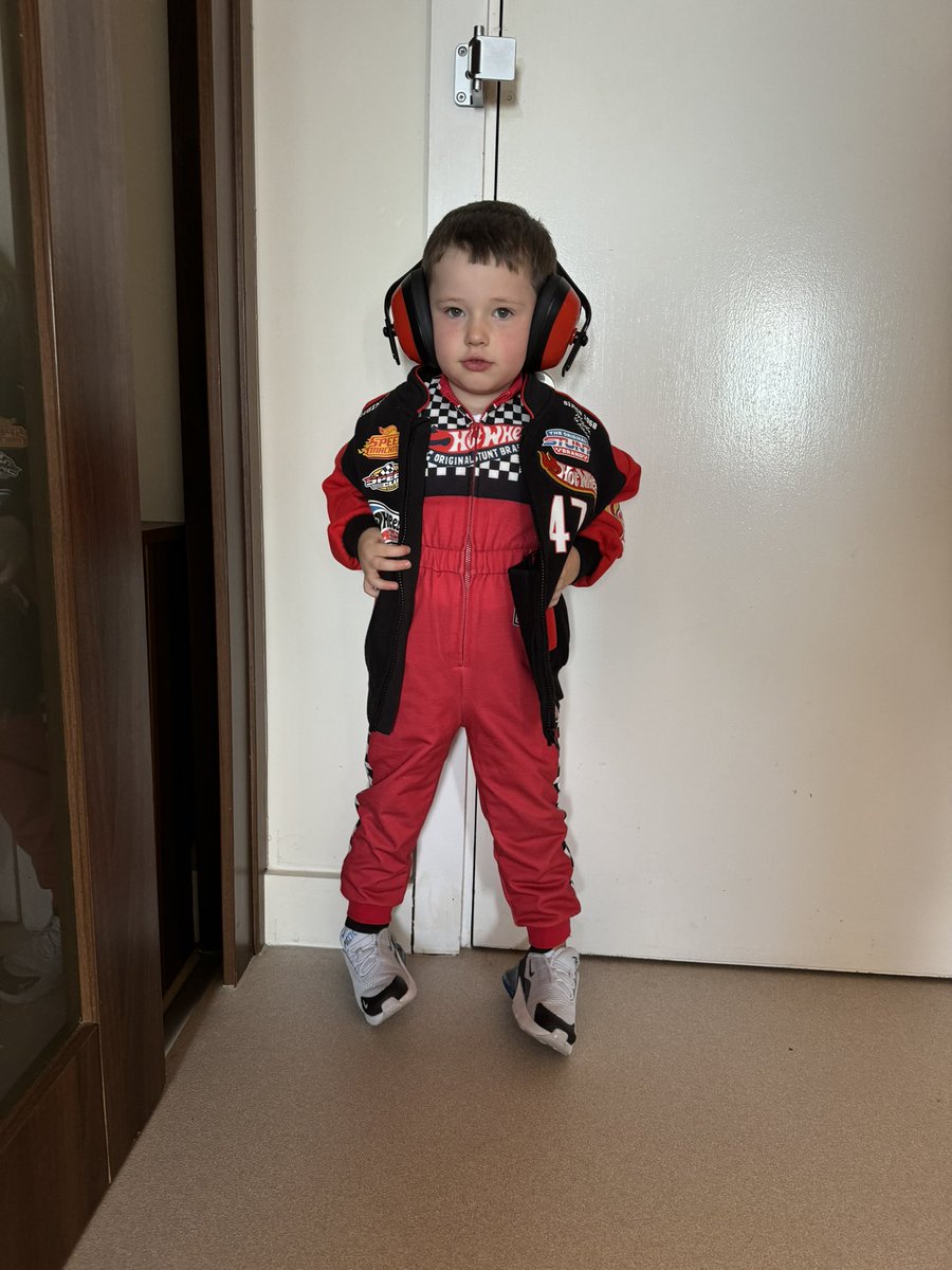derek_clark's tweet photo. Me, milo and Jennifer all the way from Glasgow to see #MonsterJam in Birmingham uk 
Wee man is 🐝 https://t.co/l04ecq87nd