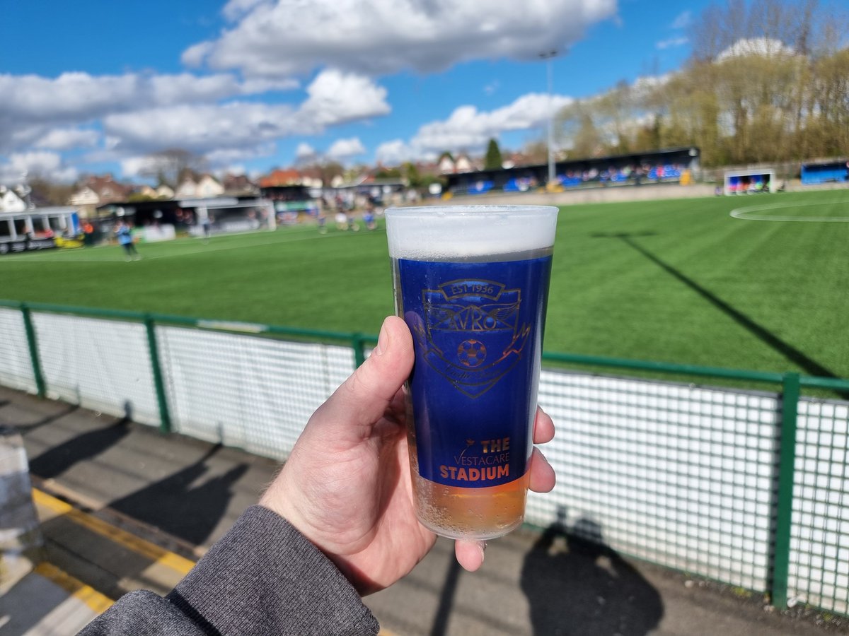 Game 102. @AvroFC 0-2 @ChasetownFC1954. 19½ years after Scholars last in Oldham - then vs #oafc in FA Cup. Better trip back down M6; defended stoutly and finished well. Ro battled but poor officials didn't help + debatably ended with 10 @NorthernPremLge #groundhopping @PaulW_rhcc