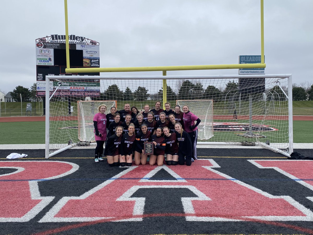 HHS_Athletics1's tweet photo. G. Soccer defeats Larkin 4-0 &amp; are the Huntley Invite champs! https://t.co/RbfFKxTNKO