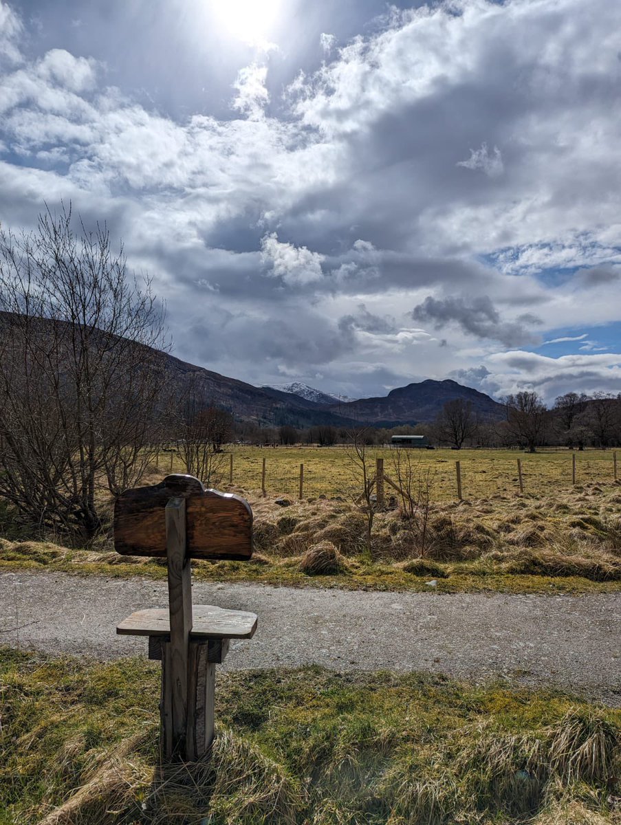 Eyes to the hills! @scotguide <a href="/STGAGuides/">Scottish Tourist Guide Association</a>