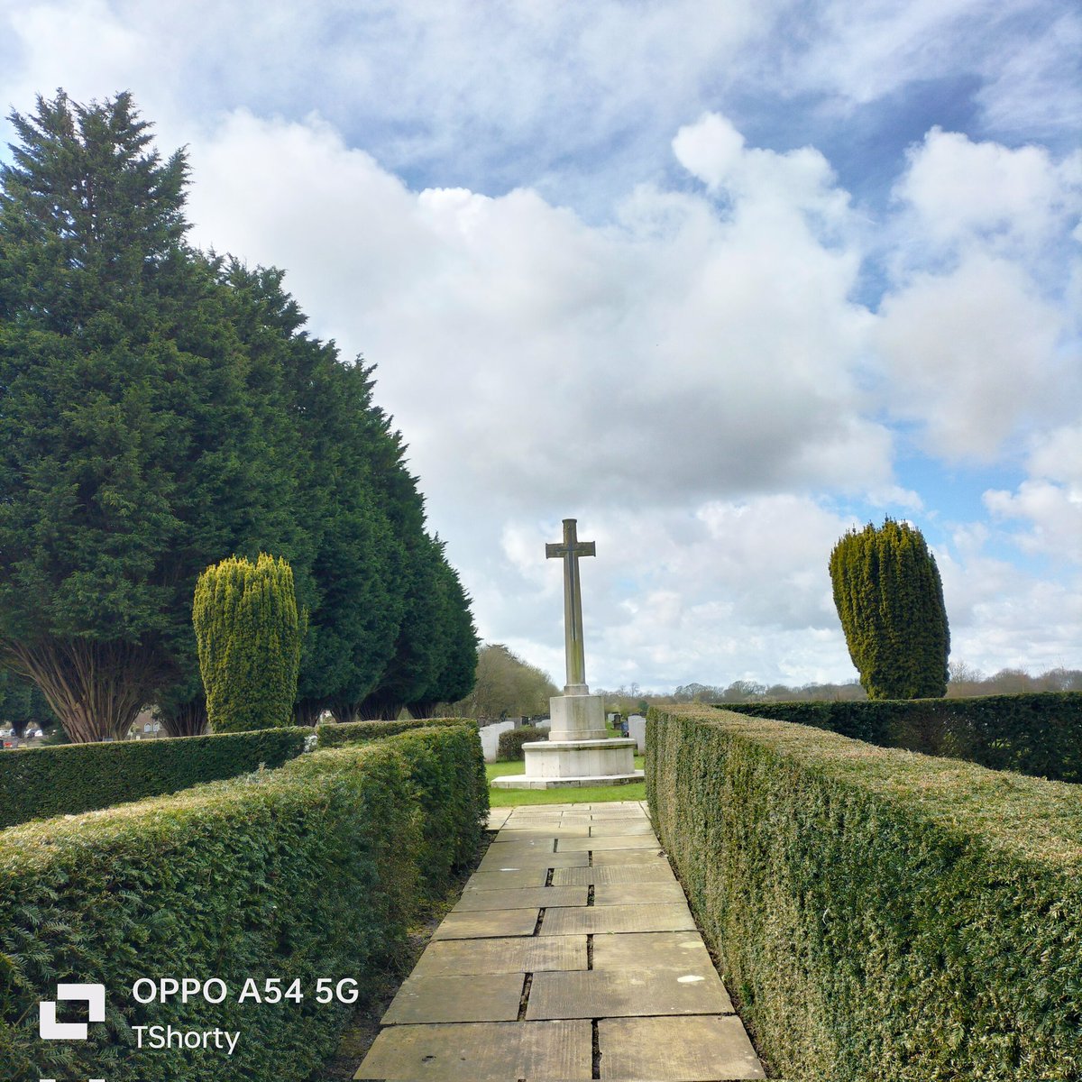 TraceyShorty28's tweet image. Just back from a lovely walk at the crematorium and now sitting with ice on my poor arthritic foot. The pain is so bad but I just strapped it up and hobbled around. I feel better for getting out in the fresh air as was quite headachy this morning. #perseveranceisthekey.