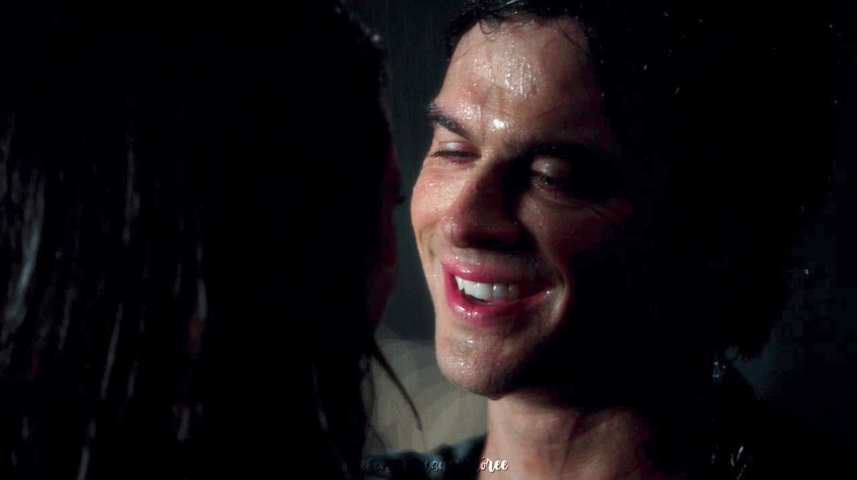 Quero alguém que olhe para mim do jeito que Damon olha para Elena