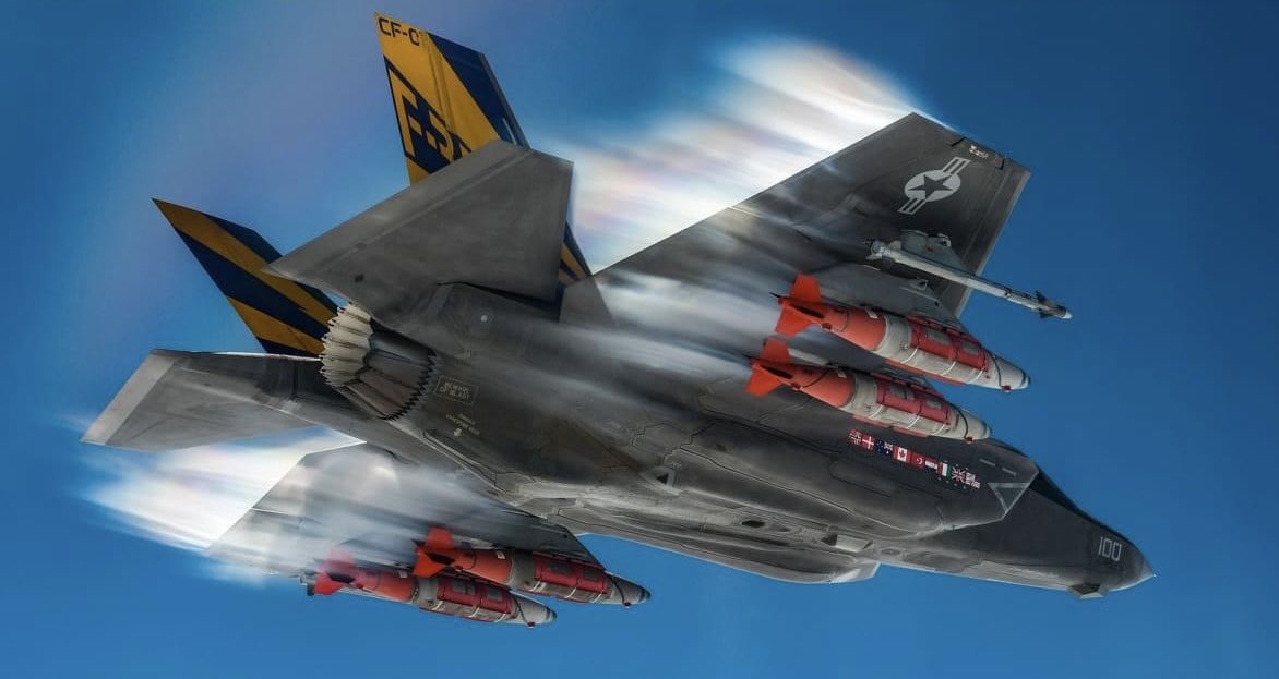 chasinglimits1's tweet image. Feel the Need for Speed! 
#F35 #F35Lightning #Fighterjet #weapons #aviation #Speed #Military #Navy #airforce #aviationdaily #aircraft