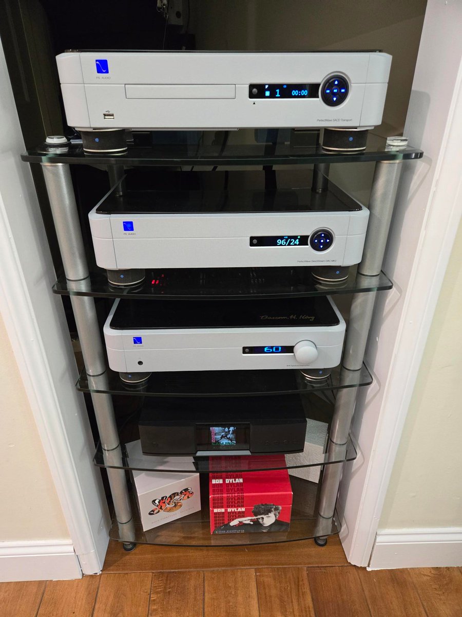 AVRoomService's tweet image. "Thanks for the EVP's- a great product. I was shocked at the improvement! I could try to describe improvement, but it was really just complete - more definition, more air, better soundstage, etc. These replaced well known &amp;amp; respected Orea Iso feet I had under all the equipment."