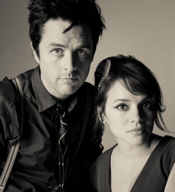 Happy Birthday to Norah Jones who turns 45 today! In 2013, the musician released the album 'Foreverly' alongside Billie Joe Armstrong of Green Day, paying tribute to The Everly Brothers.
#greenday #billiejoearmstrong #billiejoe #norahjones #everlybrothers #foreverly