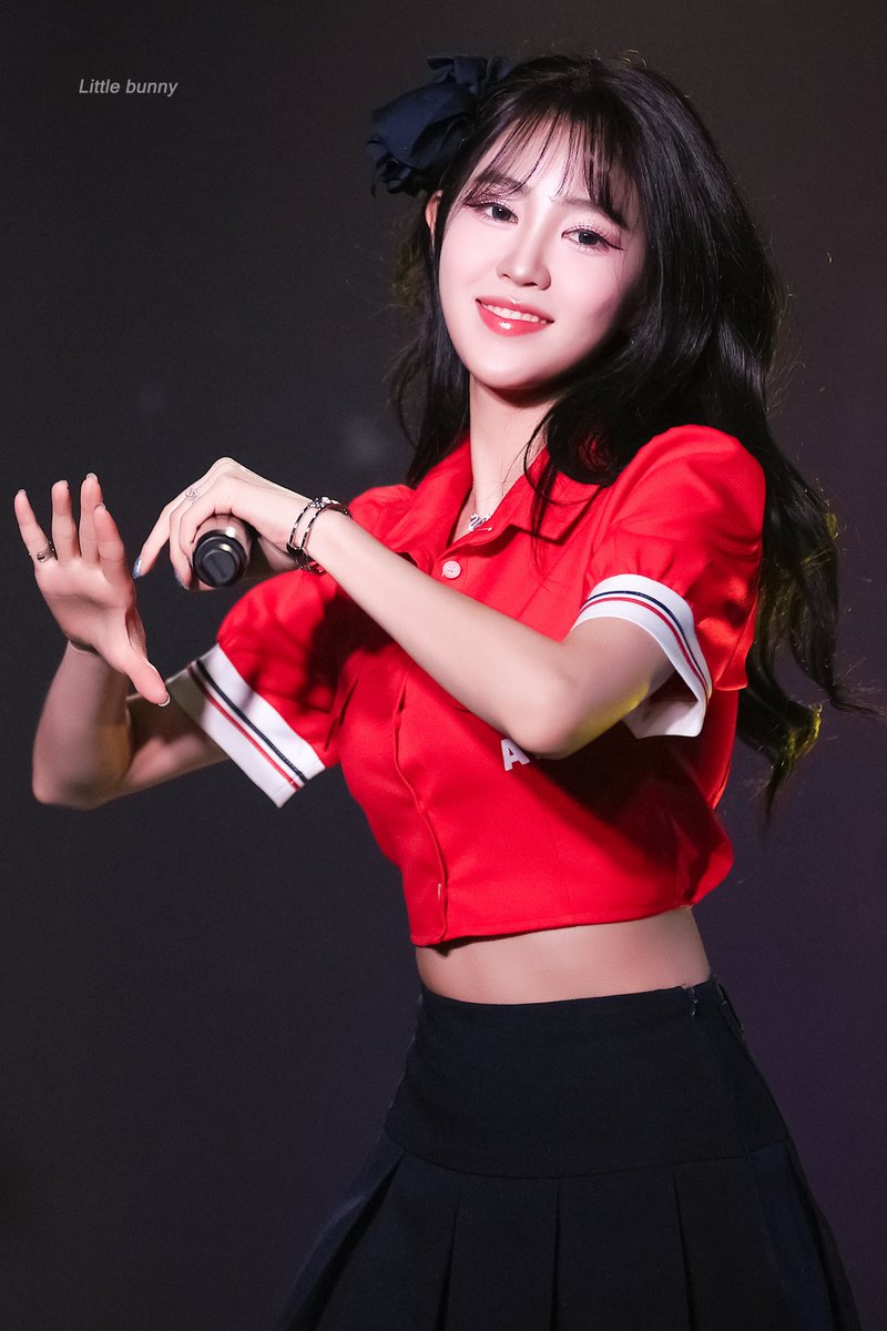 little_bunny_kr's tweet photo. 231216 TO MY ONLY1 IN TOKYO 1st HQ🐰

#아일리원 #ILY1 #アイリーワン #아라 #ARA #アラ 
#ILY1_NewChapter📷#MY_COLOR #Blossom 
#TO_MY_ONLY1_IN_TOKYO https://t.co/CKOPSRj8um