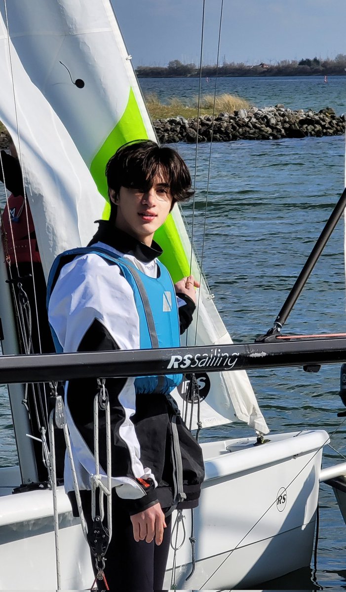 alvin_hayosch's tweet image. 방학이다
#방학 #vacation