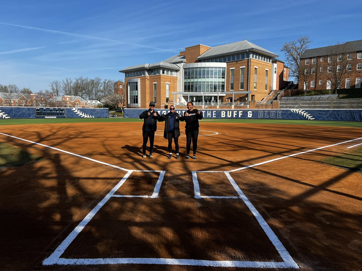 Morning surprise - Students made sure to have those crispy lines ready prior to game day !! 

#Raisehigh
