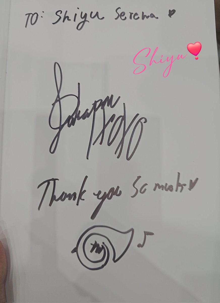 Shiyu_Serena's tweet photo. Thank you for your friend @BABLEBIUBIU 
I LIKE THIS expression 
Thank you too, because knowing my major, especially drew my instrument, the French horn.💙💙💙
#BuildxBYLfansign2024 
#buildyourluve 
#BuildJakapan 
@JakeB4rever https://t.co/5akm9As6Ko