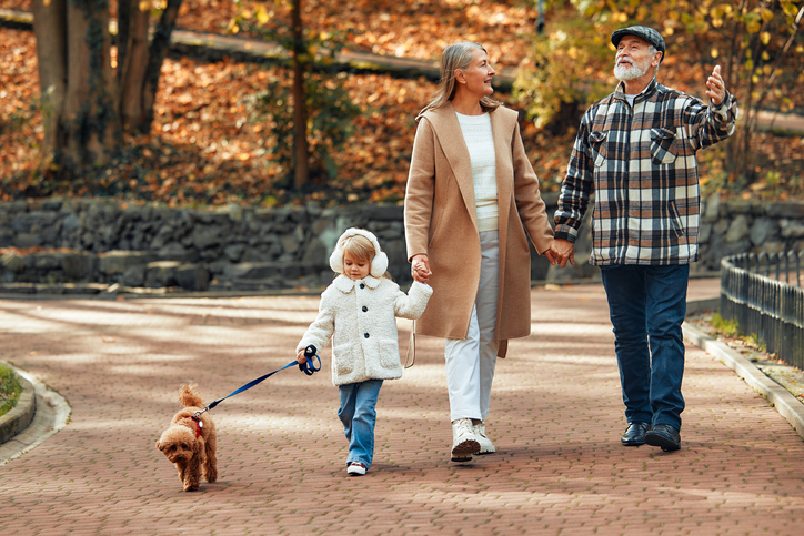 Who knew it was #TakeAWalkInAParkDay? How often do we support people living in #carehomes #LTC to go outside to feel the fresh air and experience the greenery of a local park? Apart from staff time, what is stopping us stepping outside more?