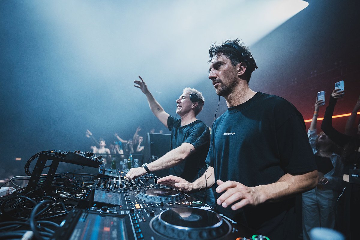 🚀 Berlin merkezli techno ikilisi Pan-Pot Volkswagen Arena'nın gerçeküstü atmosferinde seninle buluştu!    ⚡ @PanPotOFFICIAL  📌 Raven Projekt 🗓️ 29 Mart 2024, Cuma 📷 Arda Aytan #HerŞeyBirArenada