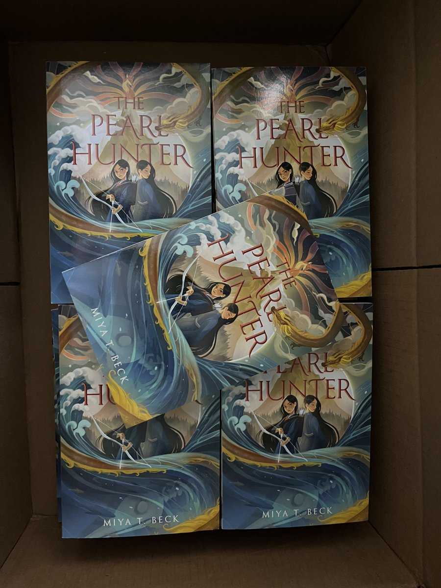 The Pearl Hunter in paperback!