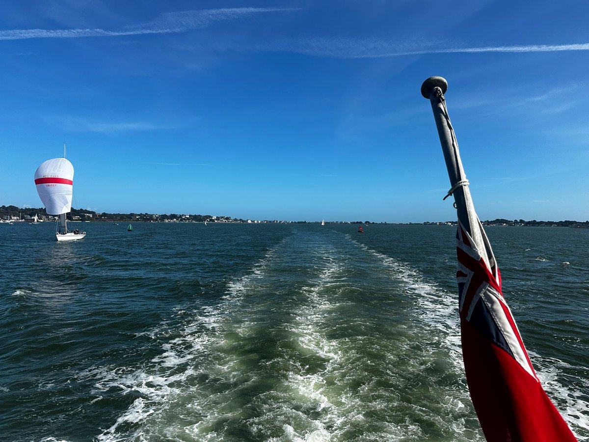 Nothing better than being out on the water on a warm sunny afternoon ☀️ #PooleHarbour #Dorset