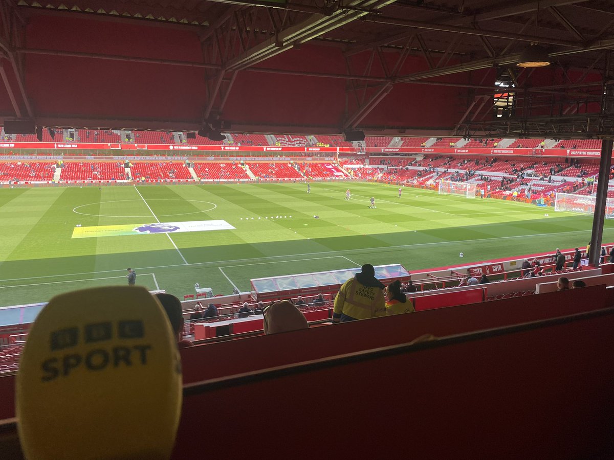 Nottingham Forest v Crystal Palace for me today. Always a great atmosphere here! Updates on Final Score @BBCSport, which is presented by @KellySomers today. Join us from 2:30 on the BBC Sport website or @BBCiPlayer… And then later on BBC 1 ⚽️