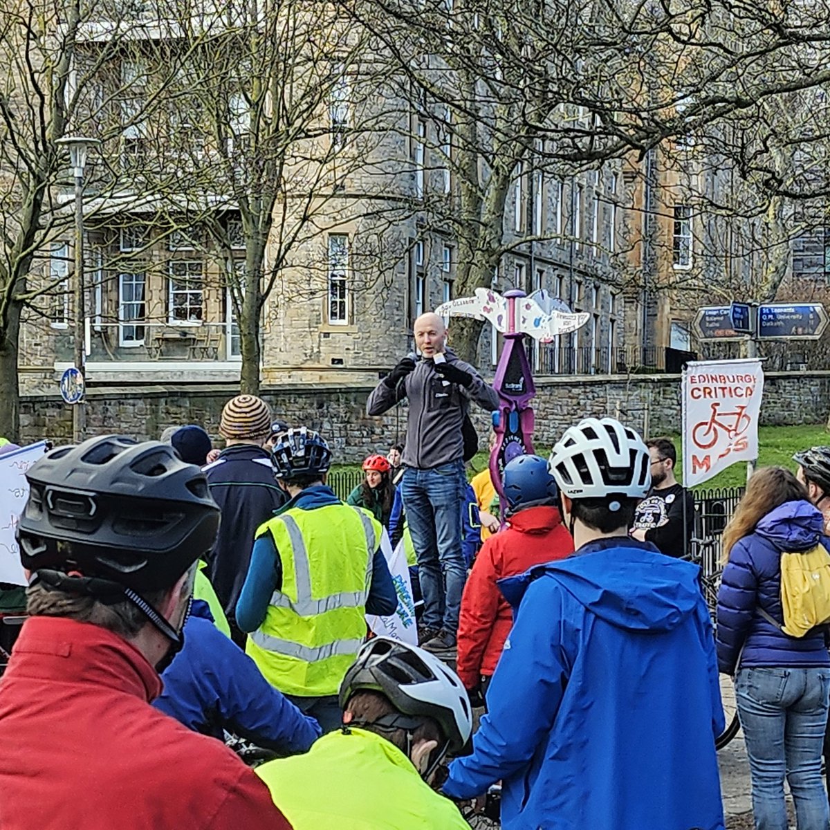 Nice to see Jarlath who is Edinburgh's Bike Bus Czar speaking at Critical Mass. Really highlighting that the modal filters at braid road (soon to be removed by the council) have encouraged many parents to start cycling to school rather than driving.