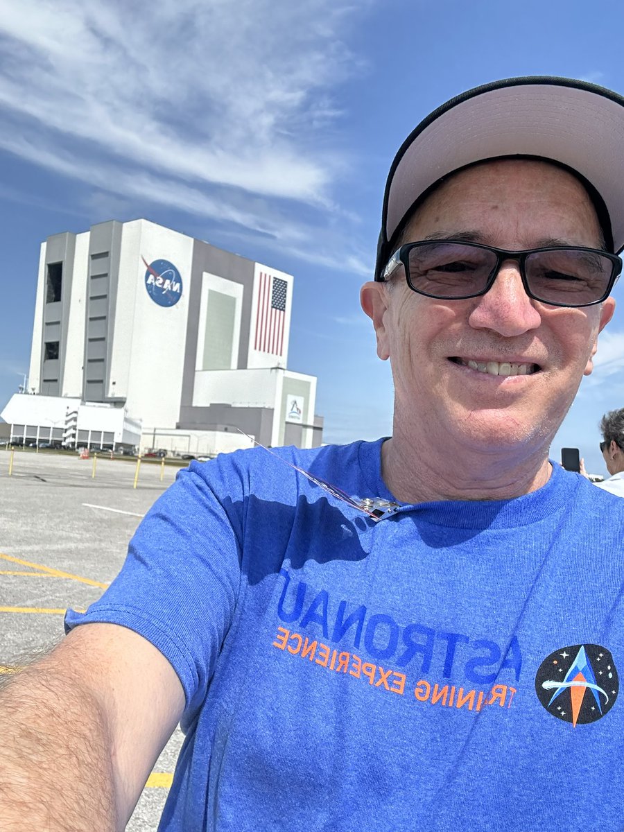 Just completed an amazing study tour of <a href="/ExploreSpaceKSC/">Kennedy Space Center Visitor Complex</a> with #LUAC learning about Mars and beyond, hearing an inspirational message from <a href="/astro_bakes/">Michael Baker</a> &amp; witnessing our first ever rocket launch of Falcon 9 thank you <a href="/SpaceX/">SpaceX</a> <a href="/Starlink/">Starlink</a> for a show of a lifetime! #globalclassroom