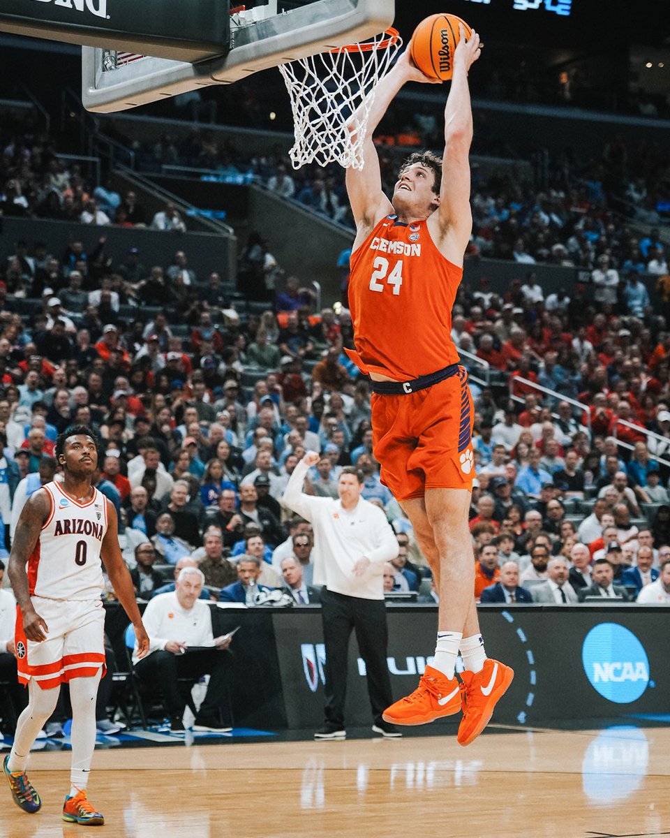 GET UP!
IT'S GAMEDAY! 🧡🏀

#ClemsonGRIT || @ClemsonMBB