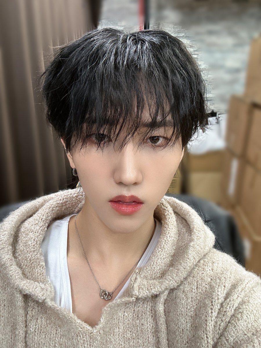 ELASTofficial's tweet photo. 완전 봄이다!!
⠀
#ELAST #엘라스트 #エラスト
#BAEKGYEUL #백결 #ベッキョル https://t.co/dWNG6ututF