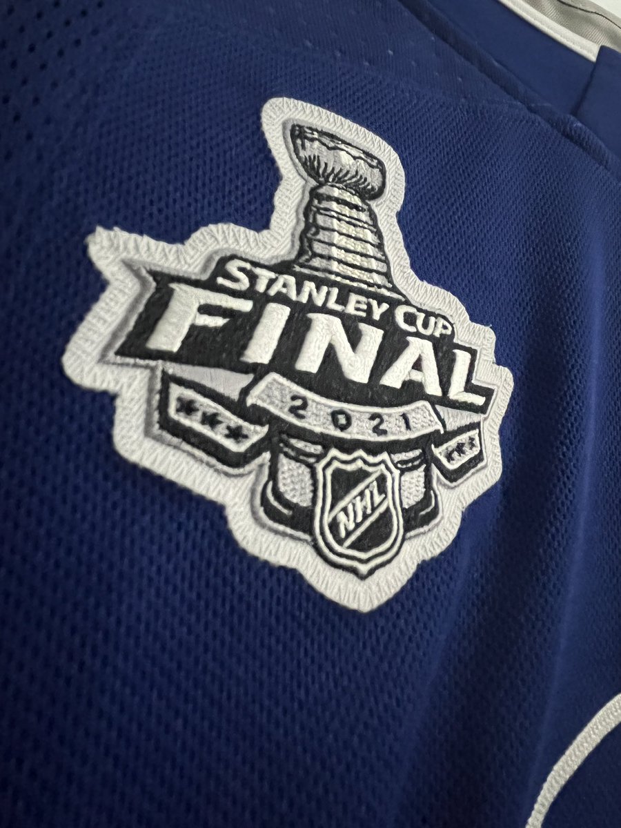 BrandonOddo24's tweet image. A little late to the party, but I finally got my 2021 Stanley Cup finals Mac Truck Jersey! Been waiting on this one for a long time! #GoBolts #BeTheThunder @TBLightning
