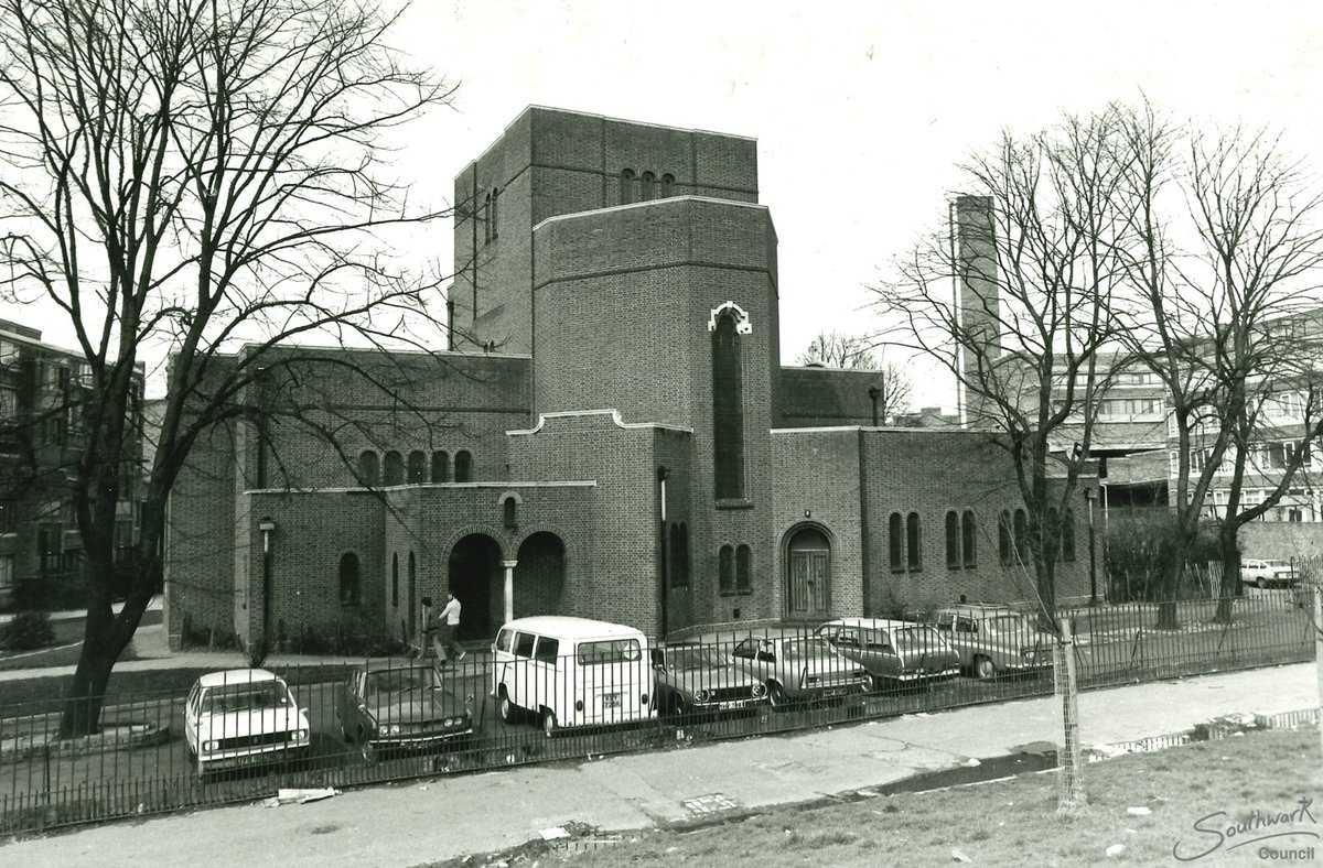 Here is St Luke's Church with the North Peckham Estate in the background in 1979. The church was built between 1953-4 and replaced the original church built in 1876 destroyed in WWII. It was the first church in the Diocese of Southwark completely rebuilt after the war. 📷P11533