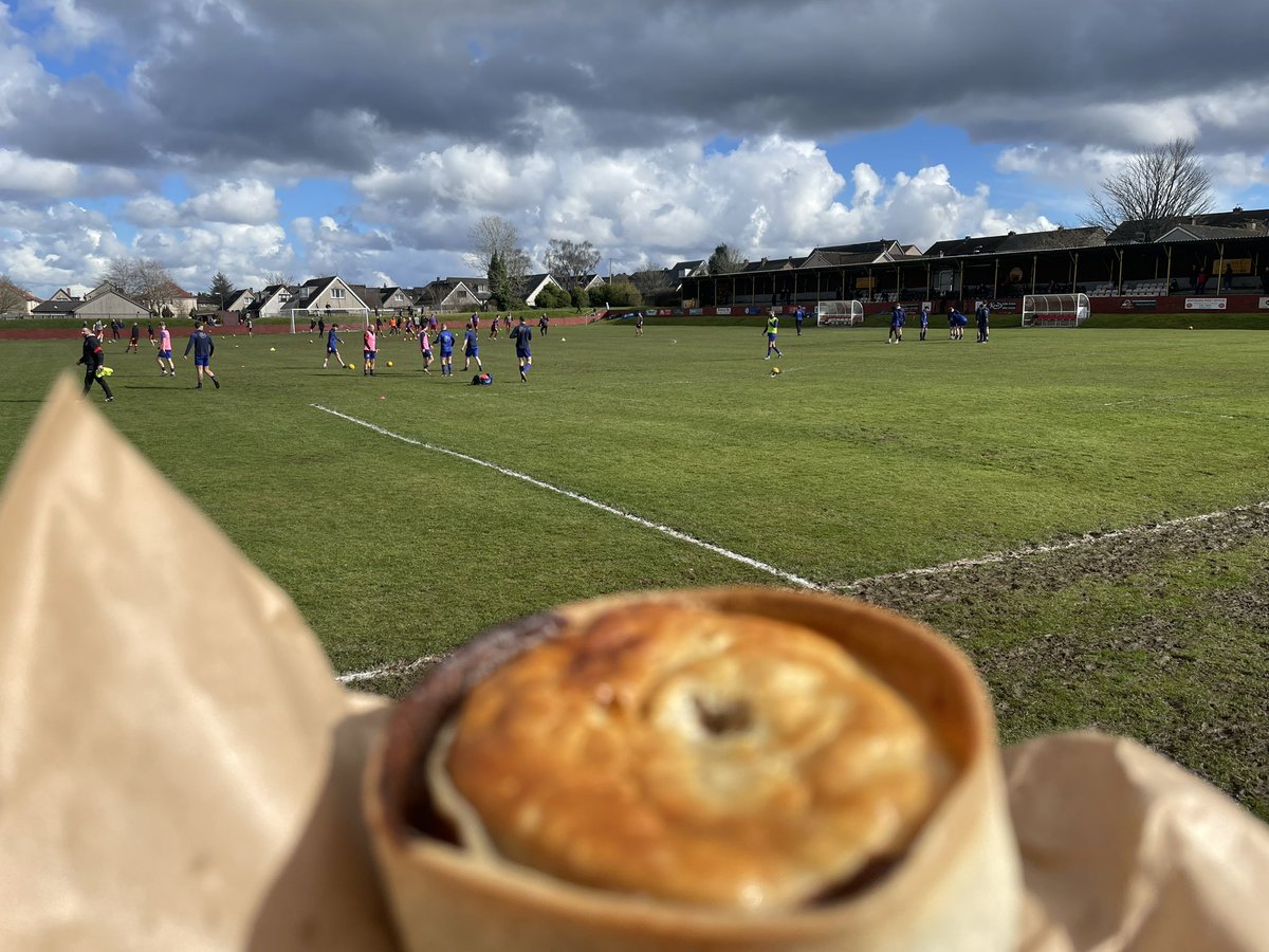 Scottish_Football_Weekly (@s_f_weekly) on Twitter photo Back to back weekends spent in West Lothian. At Central Park today watching <a href="/whitburnjunior/">WhitburnJunior</a> take on <a href="/HawickRFC/">Hawick RFC</a> in the East of Scotland League Cup. Back to back weekends spent in West Lothian. At Central Park today watching <a href="/whitburnjunior/">WhitburnJunior</a> take on <a href="/HawickRFC/">Hawick RFC</a> in the East of Scotland League Cup.