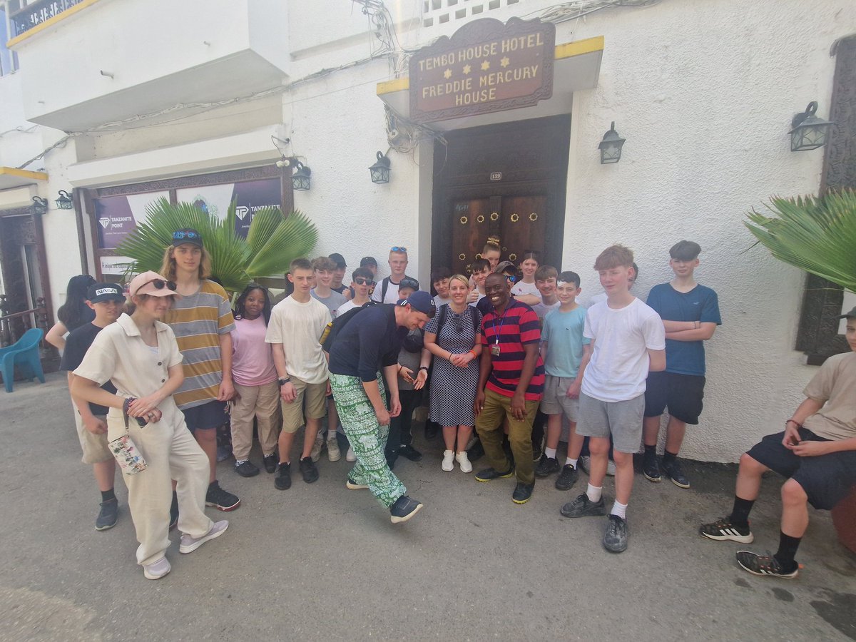 Applemore tweet media