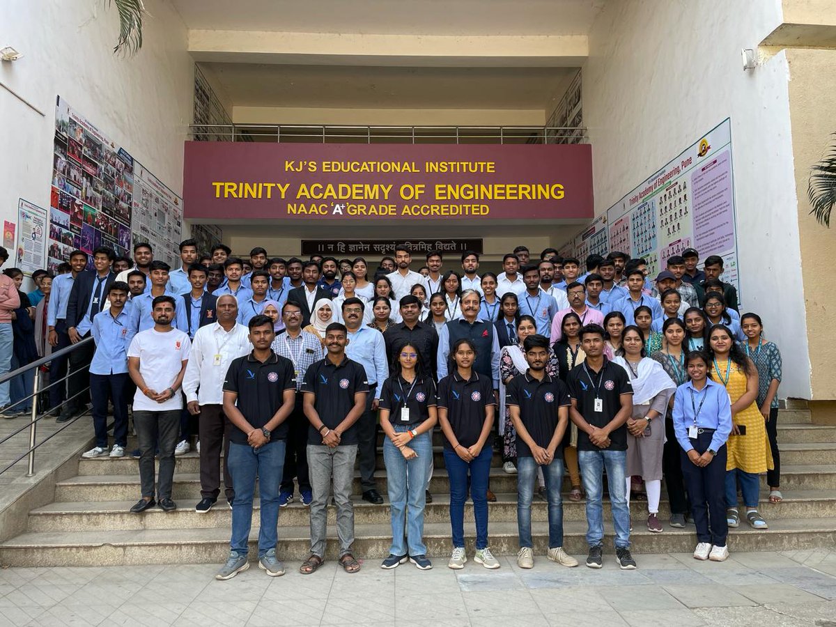 NSS_VIIT_PUNE's tweet photo. NSS Volunteers Shine Bright!*✨
Our amazing NSS volunteers just rocked a Personality Development &amp; Leadership Skills program at Trinity College of Engineering  This will make them even stronger  changemakers in our community!
The program focused on essential skills. https://t.co/a5PoYpjFI7