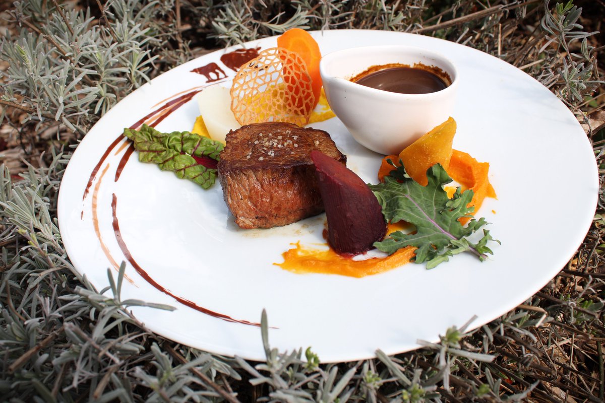 Etes vous prêts pour Pâques ?

Pour les retardataires voici un aperçu de ce qui vous attend au Bailliage ce week-end  ! 

Réservez vite au 04.71.40.71.95 ! 
Nombre de places limité. Complet dimanche à midi.