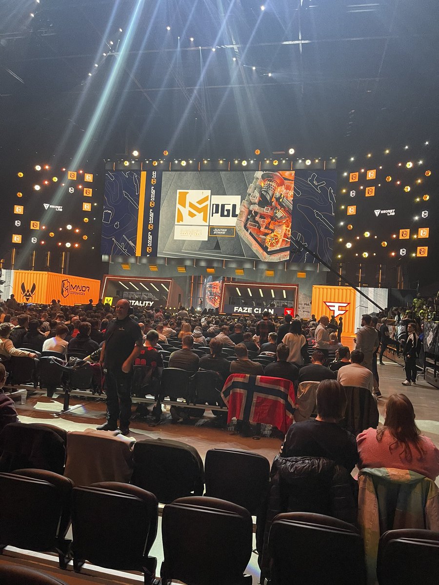 Ginger Dad tweet media