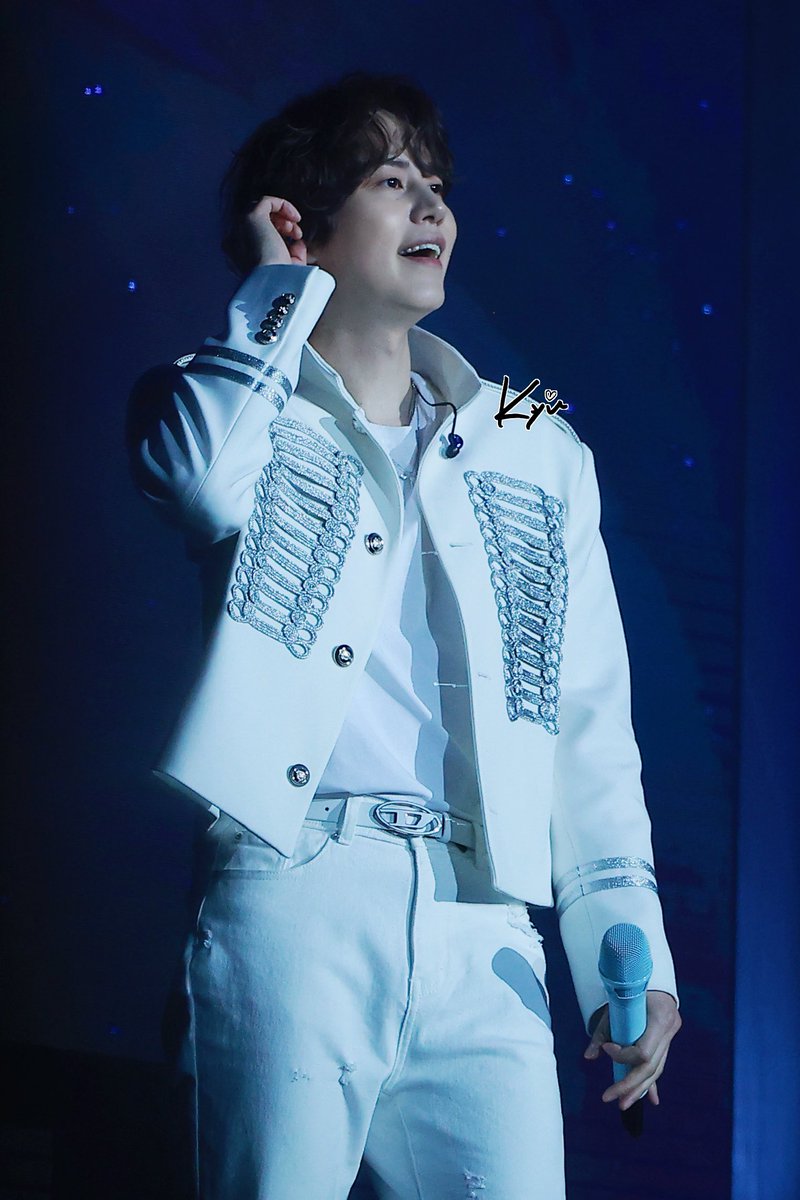 Kyu_Starnim's tweet photo. 240330 규현 (KYUHYUN) ASIA TOUR 'Restart' in Singapore

잘생긴 왕자님 🫅 

#규현 
#KYUHYUN
#圭贤 #キュヒョン 
#규현아_사랑해 https://t.co/4FVyvmArjg