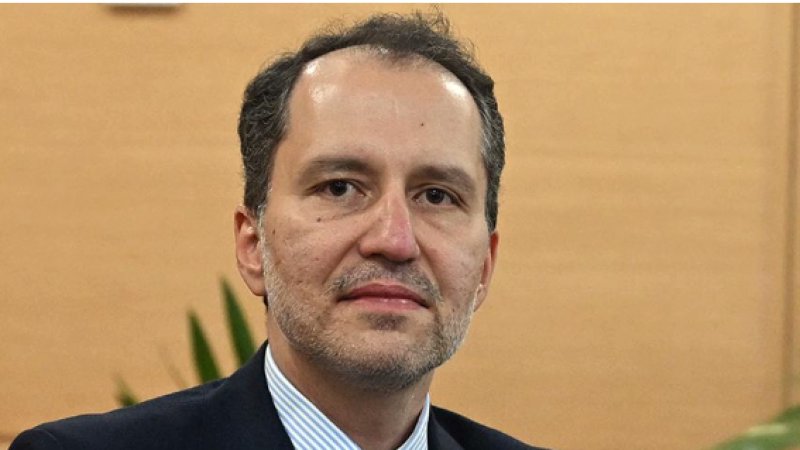 Yeniden Refah Partisi Genel Başkanı Fatih Erbakan, AK Parti'ye muhalefette tek başına parti gibi...

"Makam uçakları, makam konvoyları, 3-5 -10 maaş alan bürokratlar... Ayda 500 bin, 1 milyon maaş alan üst düzey bürokratlar... 

Millete gelince yok yok yok, imtiyazlılara,