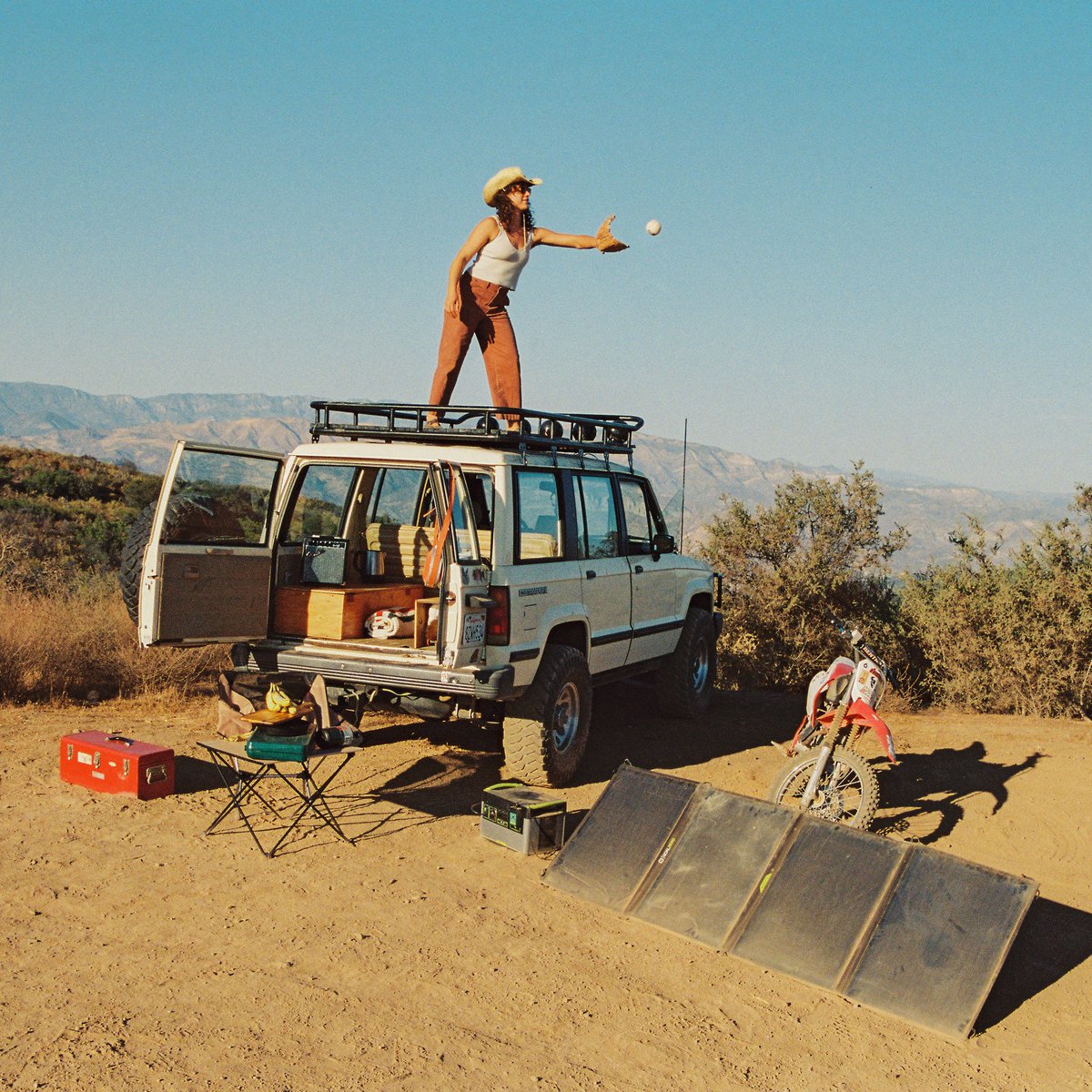 GoalZero's tweet image. The Goal Zero Spring Sale ends March 31st! Don’t miss out on these great deals—this is your chance to save 20% on select power stations, solar generators, solar panels, and lights!  

#poweredbyGoalZero #SpringSale