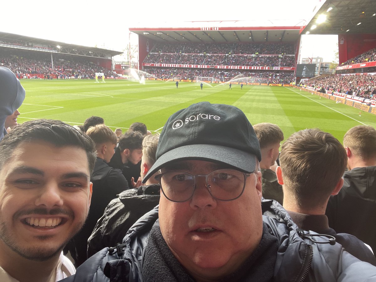 IndexJerry's tweet image. Repping @Sorare at #NFOCRY today with @maraughtner Come on you Palace 🔴🔵 #cpfc