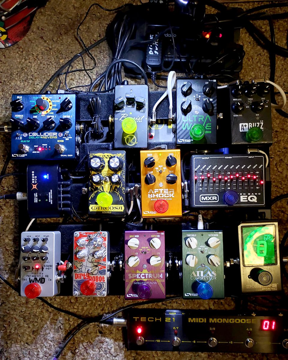 SourceAudioFX's tweet image. Happy Pedalboard Saturday! It&apos;s our weekly round-up of #sourceaudio occupied pedalboard from around the globe. Today we have boards from (in order of appearance) Bret Watters, Southpaw Tele (from The Gear Page), @manabass0429 and  @evanphaymond Thanks for using @SourceAudioFX