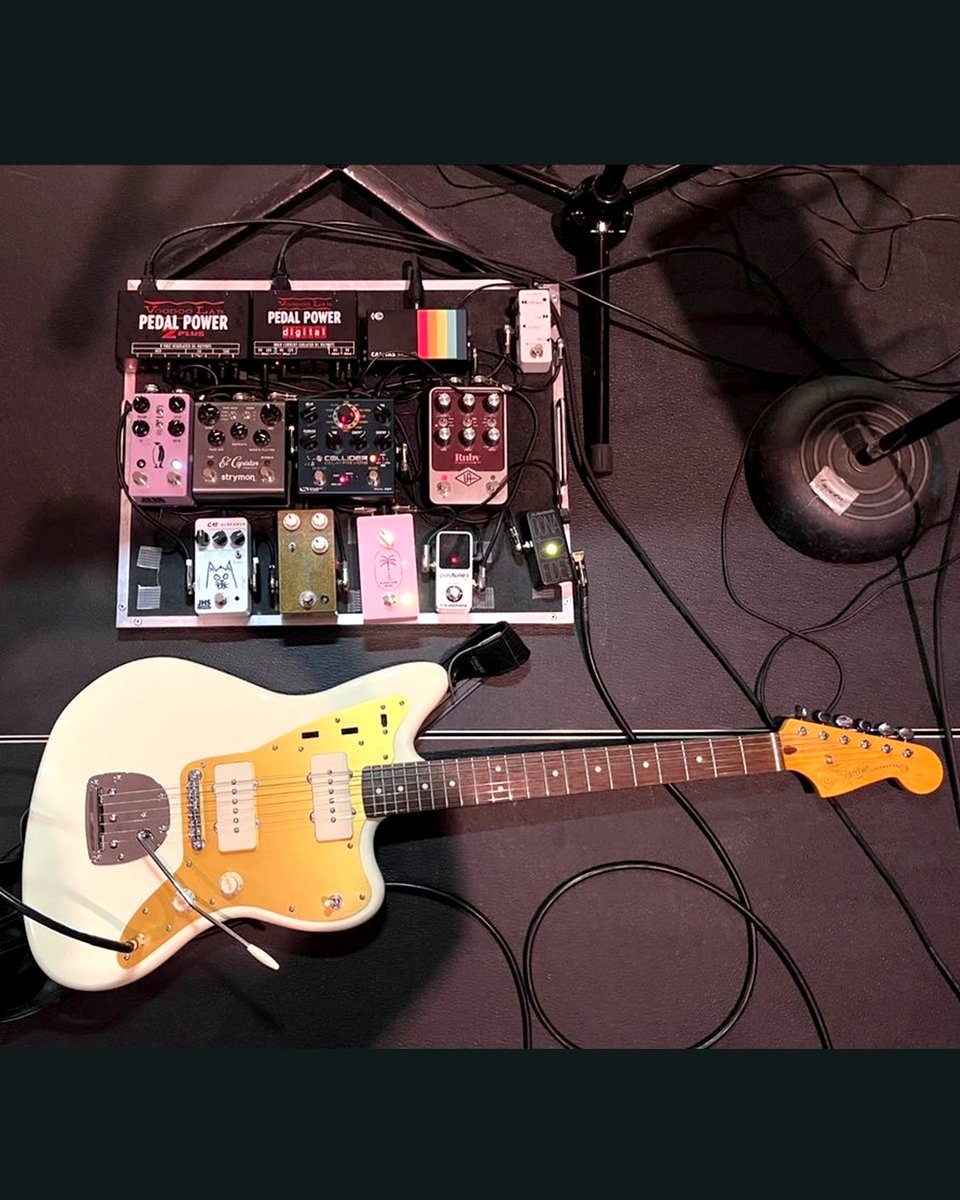 SourceAudioFX's tweet image. Happy Pedalboard Saturday! It&apos;s our weekly round-up of #sourceaudio occupied pedalboard from around the globe. Today we have boards from (in order of appearance) Bret Watters, Southpaw Tele (from The Gear Page), @manabass0429 and  @evanphaymond Thanks for using @SourceAudioFX