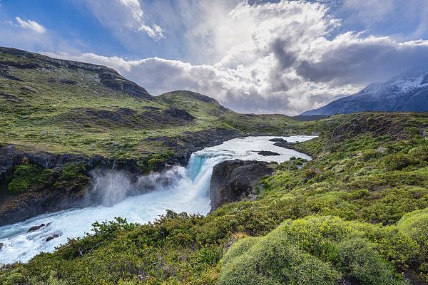 Salto Grande Waterfall Chile 2! buff.ly/4aSEyoH #waterfall #saltogrande #chile #patagonia #mountains #river #greenery #nature #landscape #landscapephotography #AYearForArt #BuyIntoArt #giftideas @joancarroll