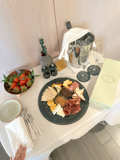 If you&rsquo;re wondering how to set the mood, order the snacks and bubbles 🥂✨ https://t.co/KfC7vcmSZR