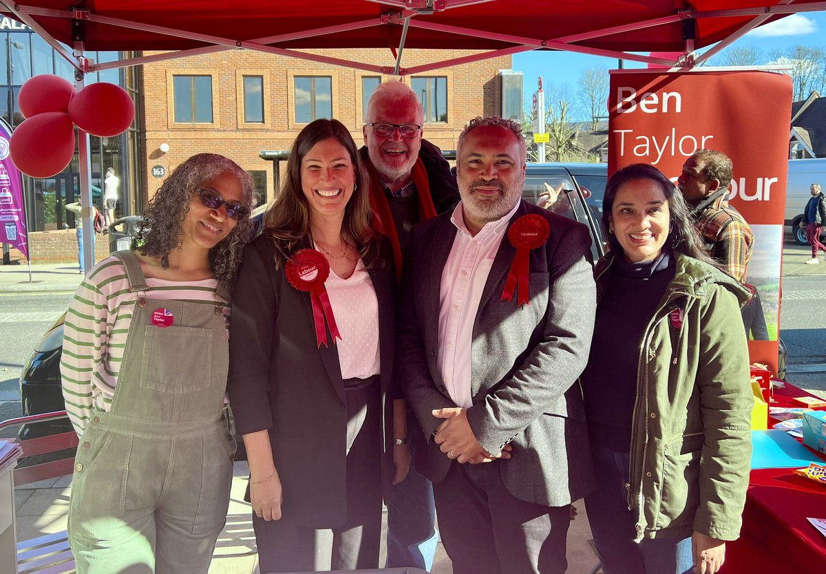 MelanieFelt's tweet photo. Brilliant day in Coulsdon with the opening of @BenJLTaylor office right on the hight street this morning.
Then a few successful canvassing sessions around the local area.
Sunny session on Rickman Hill Road with growing support for Labour.🌹
#allvotesforlabour https://t.co/ce0F3XVc6b