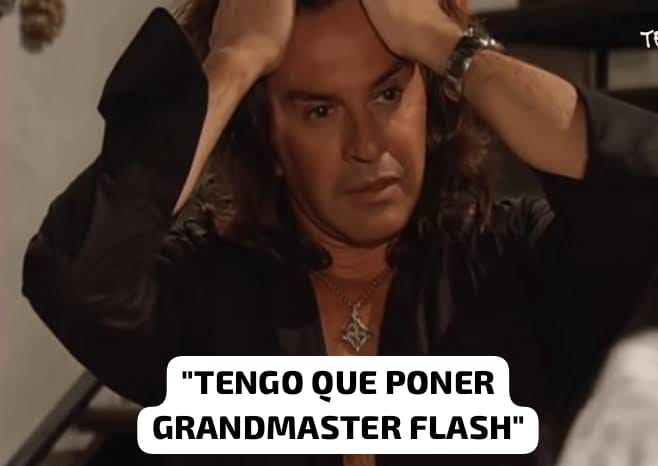 elrodroOficial's tweet image. No hay programas en @convoynetwork. #RoboDJ inmediatamente: