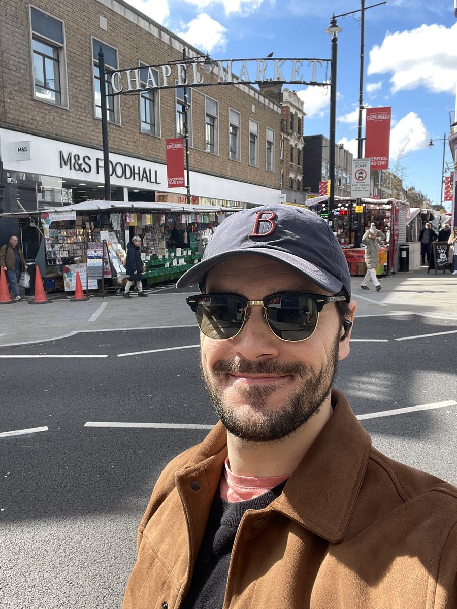 A beautiful afternoon spent touring Islington for my last minute Easter shopping. SMEs are the backbone of communities in North East London. That is why I am backing a low-tax, Conservative-run City Hall, to help our businesses grow and allow our communities to flourish.