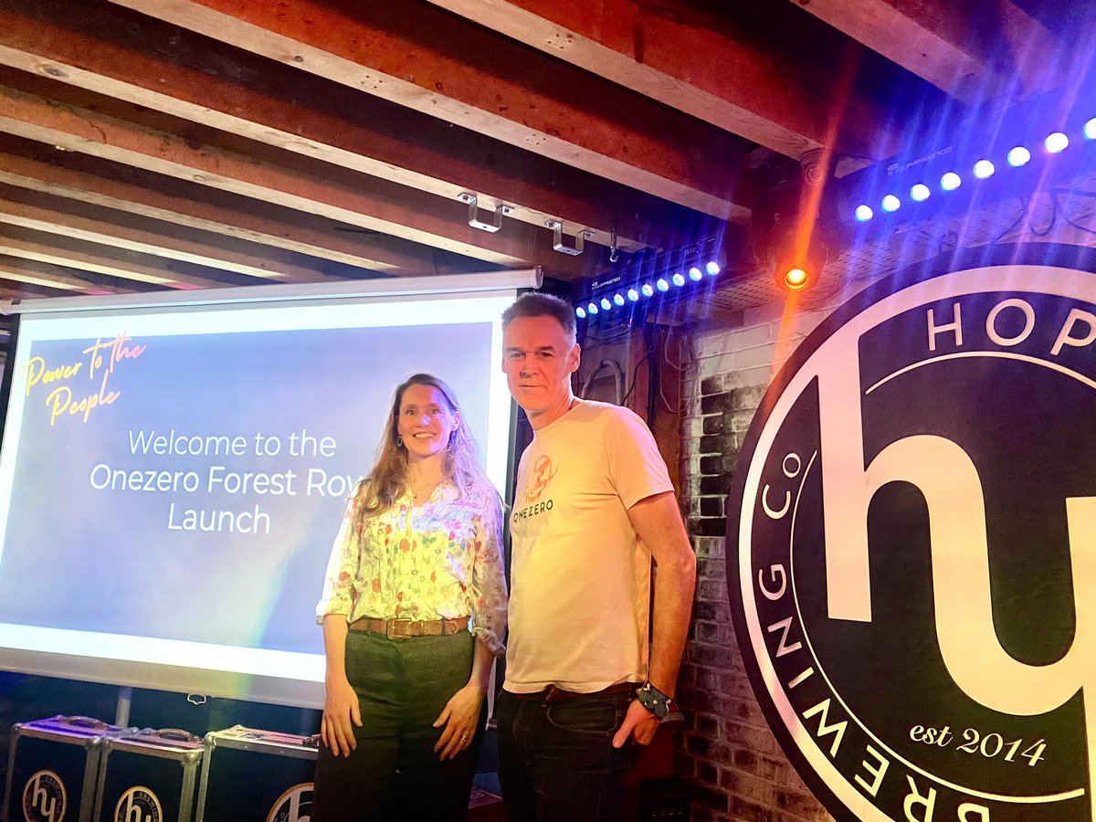 @howardjohns is powering on with a recent launch of Onezero, and a vision to bundle homes together for sustainable retrofits in #sussex 
I was delighted to be asked to speak @HopYardBrewCo and offer my perspective on how critical it is to get off fossil fuels faster #forestrow
