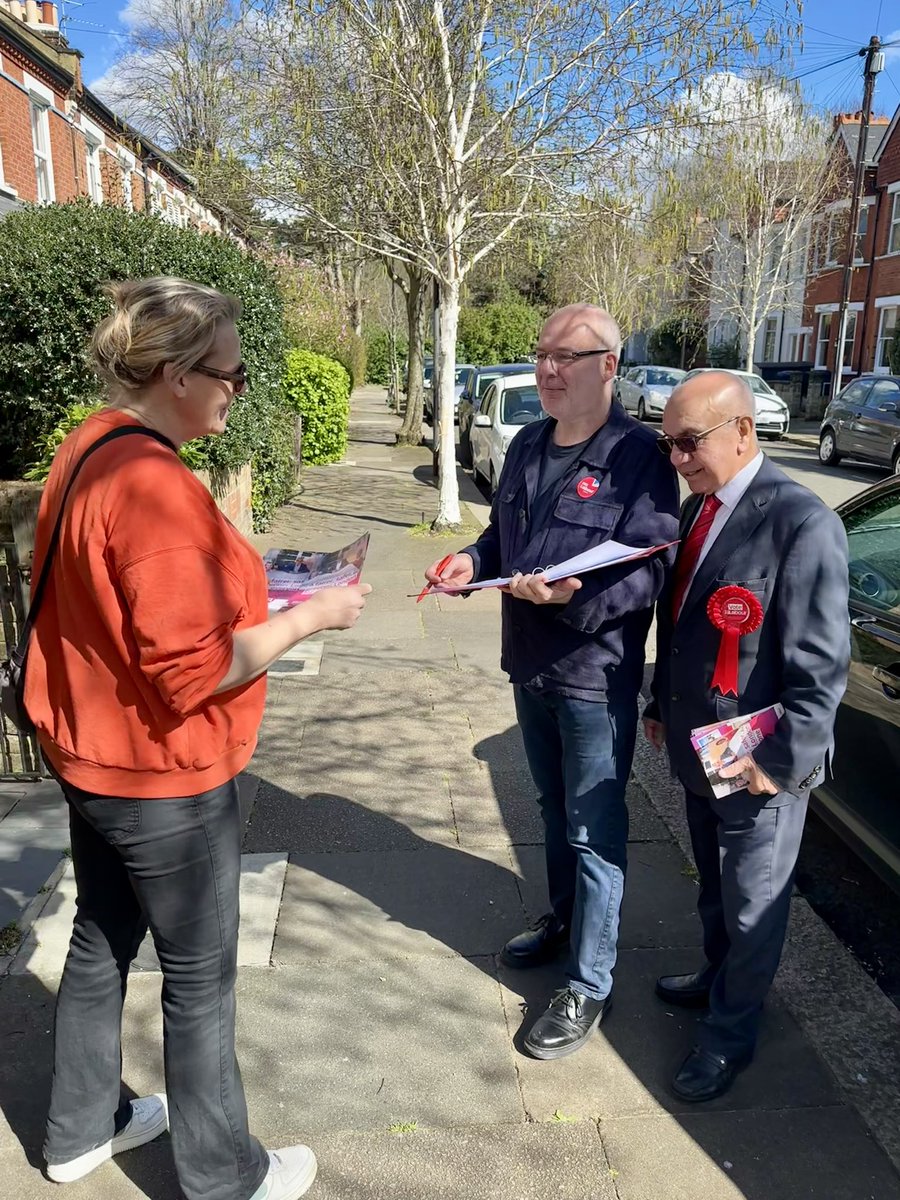 Beautiful 🌞 weather in Hanwell with strong support for @SadiqKhan & @BassamMahfouz on the doorstep. It’s a straight choice between @UKLabour & the Tories, between helping Londoners, or making life more difficult. That’s why so many are backing 🗳️#Sadiqkhan & Bassam on 2 May
