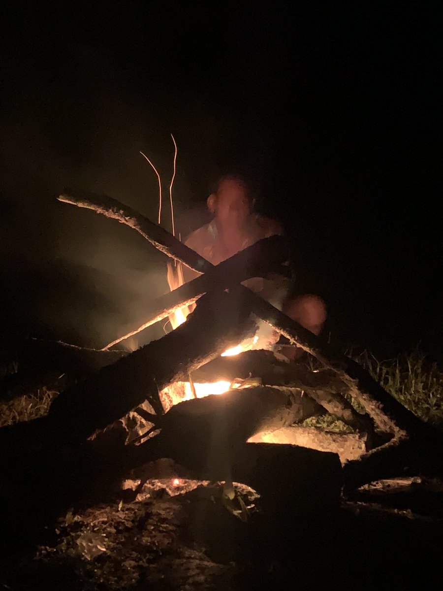 defucka's tweet photo. Without downloading anything new what it’s like dating you? https://t.co/ectEAXNbBl