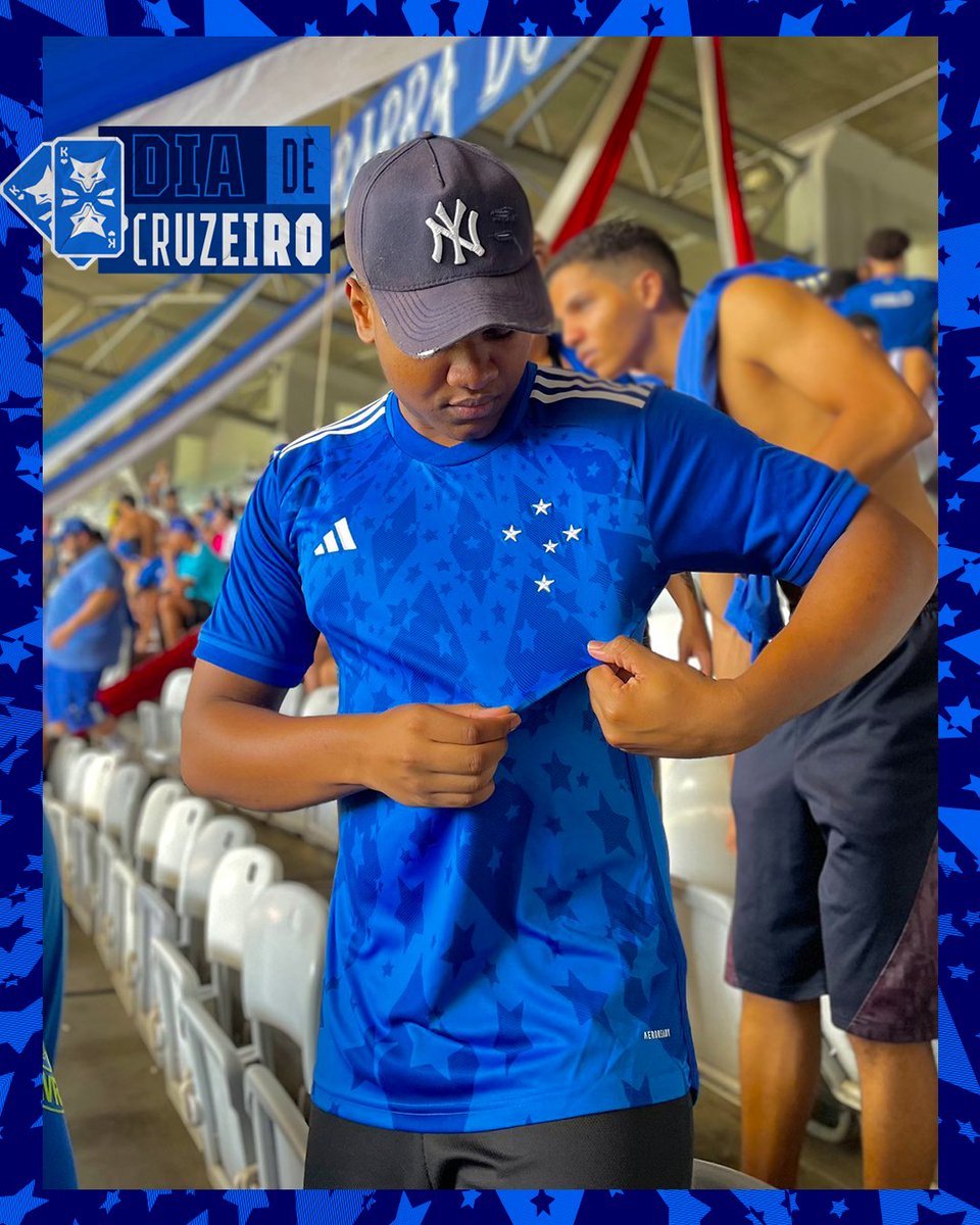 Cruzeiro's tweet photo. 𝐇𝐎𝐉𝐄 𝐄́ #DiaDeCruzeiro 𝐄 𝐍𝐀𝐃𝐀 𝐌𝐀𝐈𝐒 𝐈𝐌𝐏𝐎𝐑𝐓𝐀! Vamos levar pro campo o sentimento e a força da nossa Nação. Vista seu manto e apoie o Cabuloso nesta final, onde você estiver! 👊💙 https://t.co/XnW0U92pgF