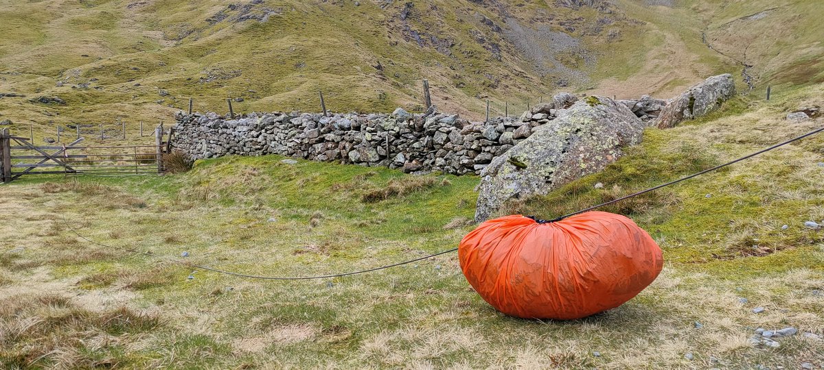 Today's 20kg wombling haul from #Helvellyn included 3 tents, rucksack covers, gloves, torches, water bottles, microspikes, dry bags & a 40' non collapsing tent pole! ☹️ Please #leavenotrace This includes taking orange peel & banana skins with you. Zac