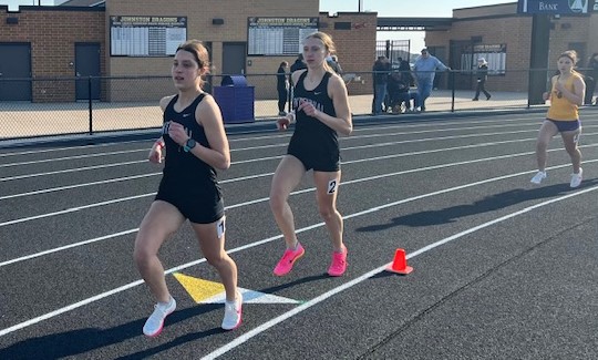 AnkenyFanatic's tweet photo. . @JaguarGirlsTF enjoys productive meet at Johnston: https://t.co/ODfZRQgrfy https://t.co/uw2hzwJqEs