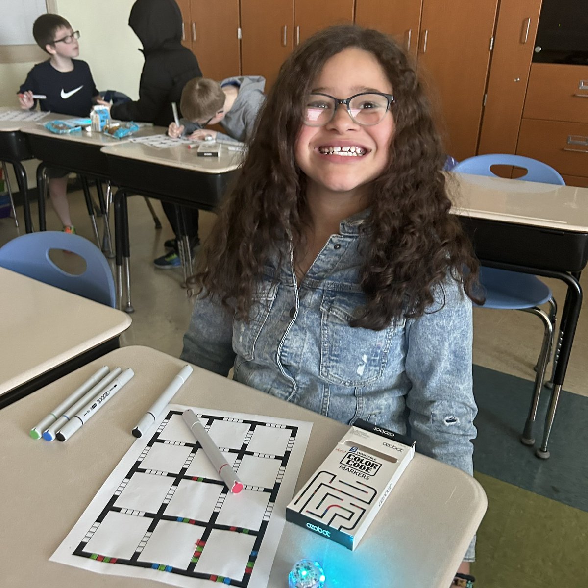 Aileen Ernst tweet media