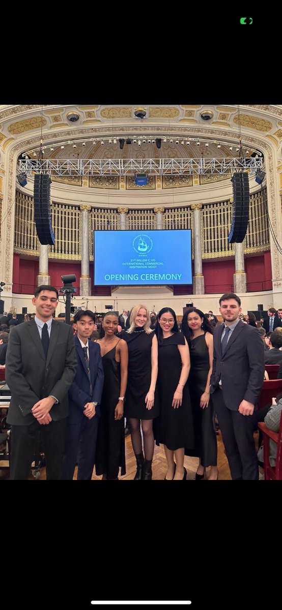 Very happy to announce that our team @lawinmaastricht ended 3rd in the Paris premoot of the 2024 @WhiteCase Vis Moot Court Competition. Many congratulations to the team! ⚖️🧑‍🎓🎉❤️