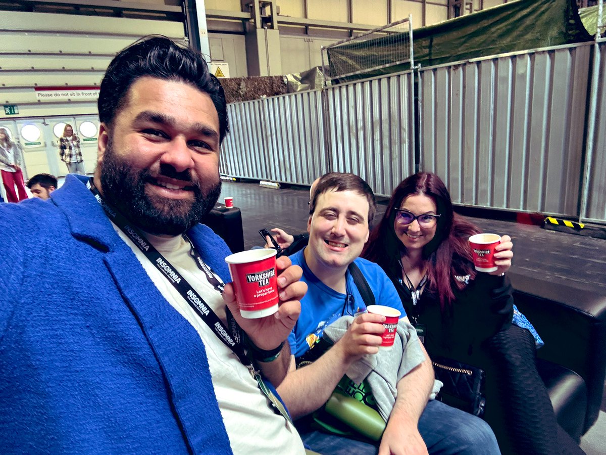 What do you do when you go to one of the UK’s largest gaming shows? Well, you enjoy a good cup of @YorkshireTea ofcourse! . Me @HerNameIsMelula @Jazzem are having the best time @IGFestUK #i72