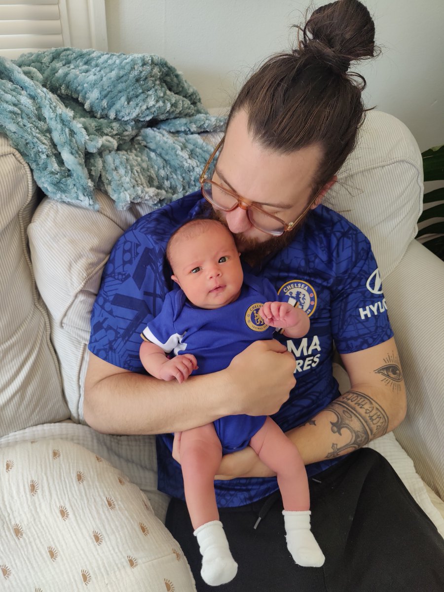 jonniedarko_'s tweet photo. Little Lu gets to watch her first ever Chelsea game today! #MyPLMorning @chelsea https://t.co/QRSbgt1Tnx